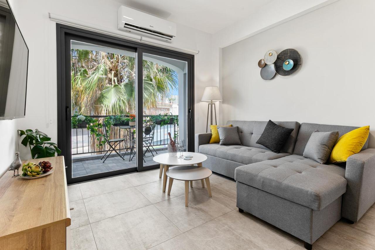 Dreamy 2 Bed Apartment By The Sea Pafos Exterior foto